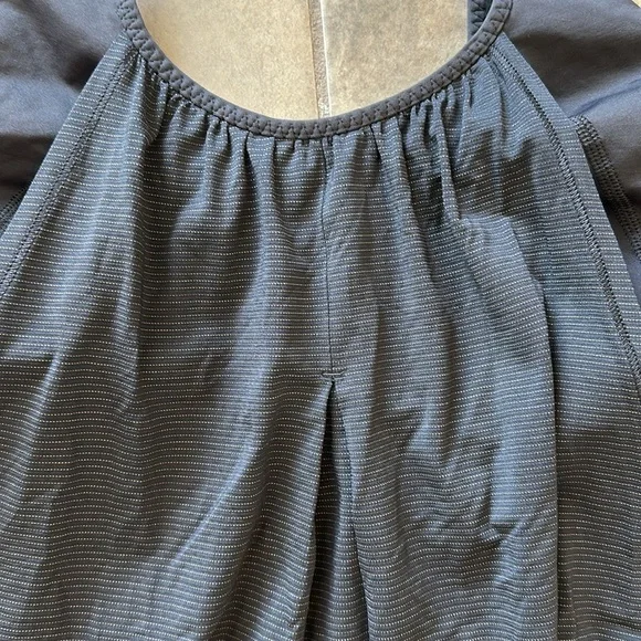 Lululemon No Limits tank - Picture 3 of 10